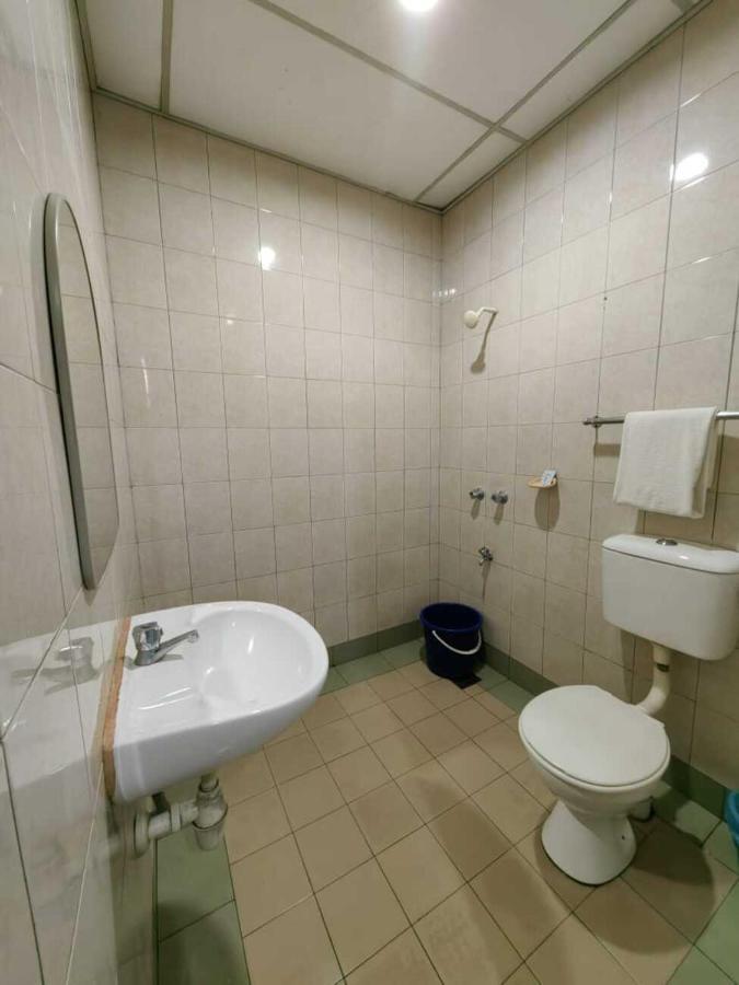 Century Hotel Inanam Kota Kinabalu Ngoại thất bức ảnh