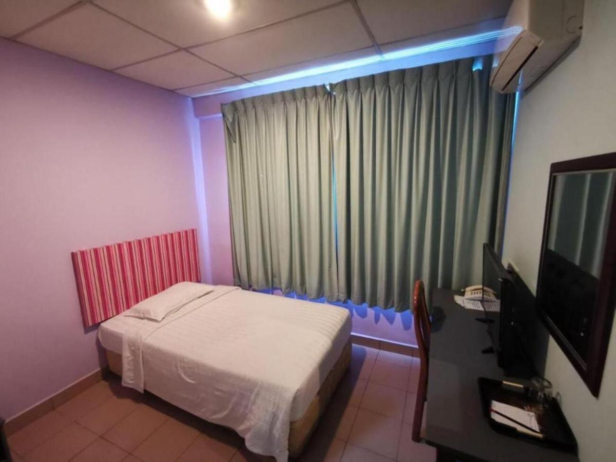 Century Hotel Inanam Kota Kinabalu Ngoại thất bức ảnh