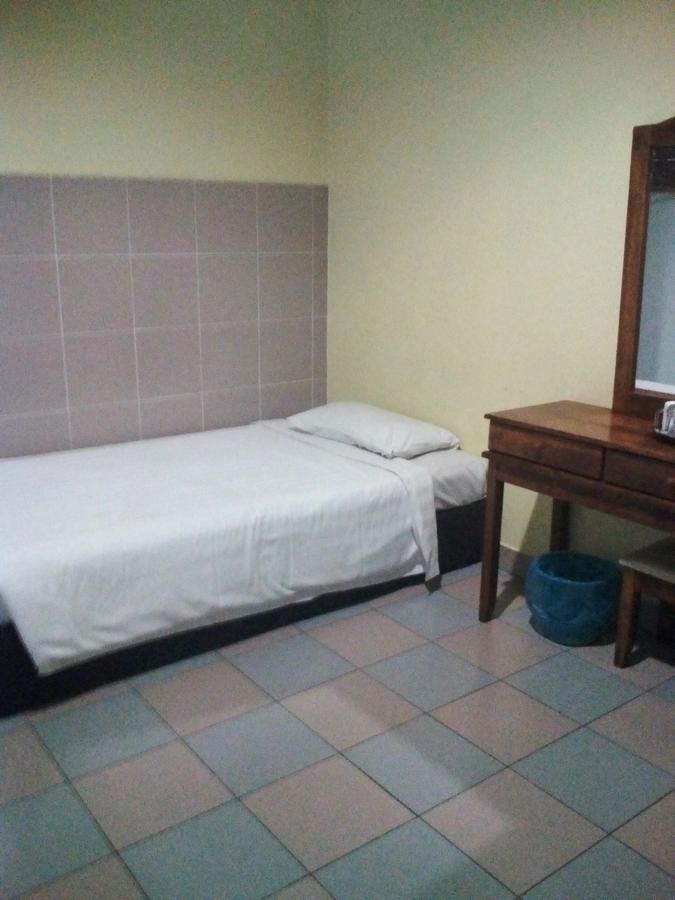 Century Hotel Inanam Kota Kinabalu Ngoại thất bức ảnh